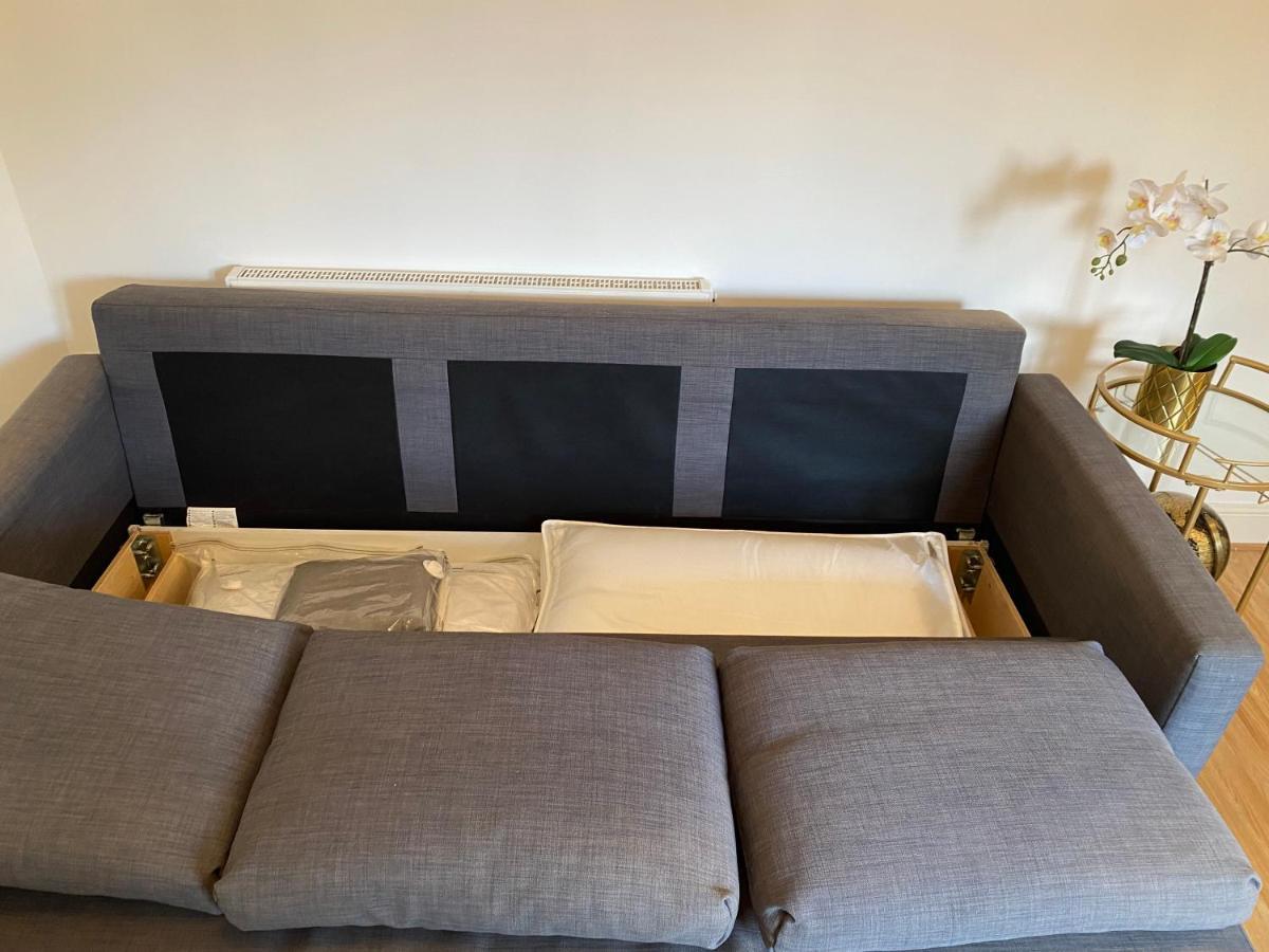 Private House With Free Park For Group Near Wembley Station Villa Londres Exterior foto